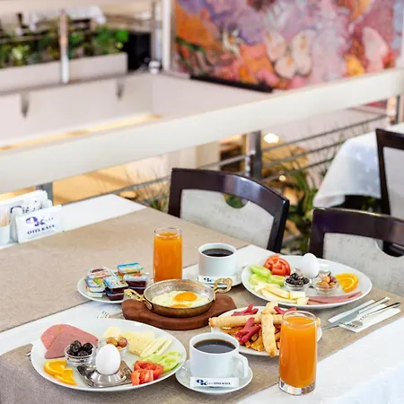 Kâya Couette-café 3*